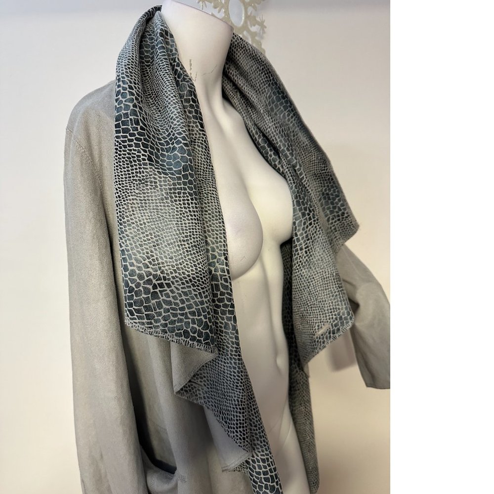 Rachel Zoe reptile Snake pattern waterfall reversible trench spring coat blazer